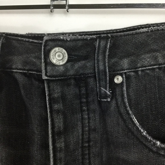 RSQ Buttonfly rawhem distressed highwaisted shorts - Picture 4 of 11